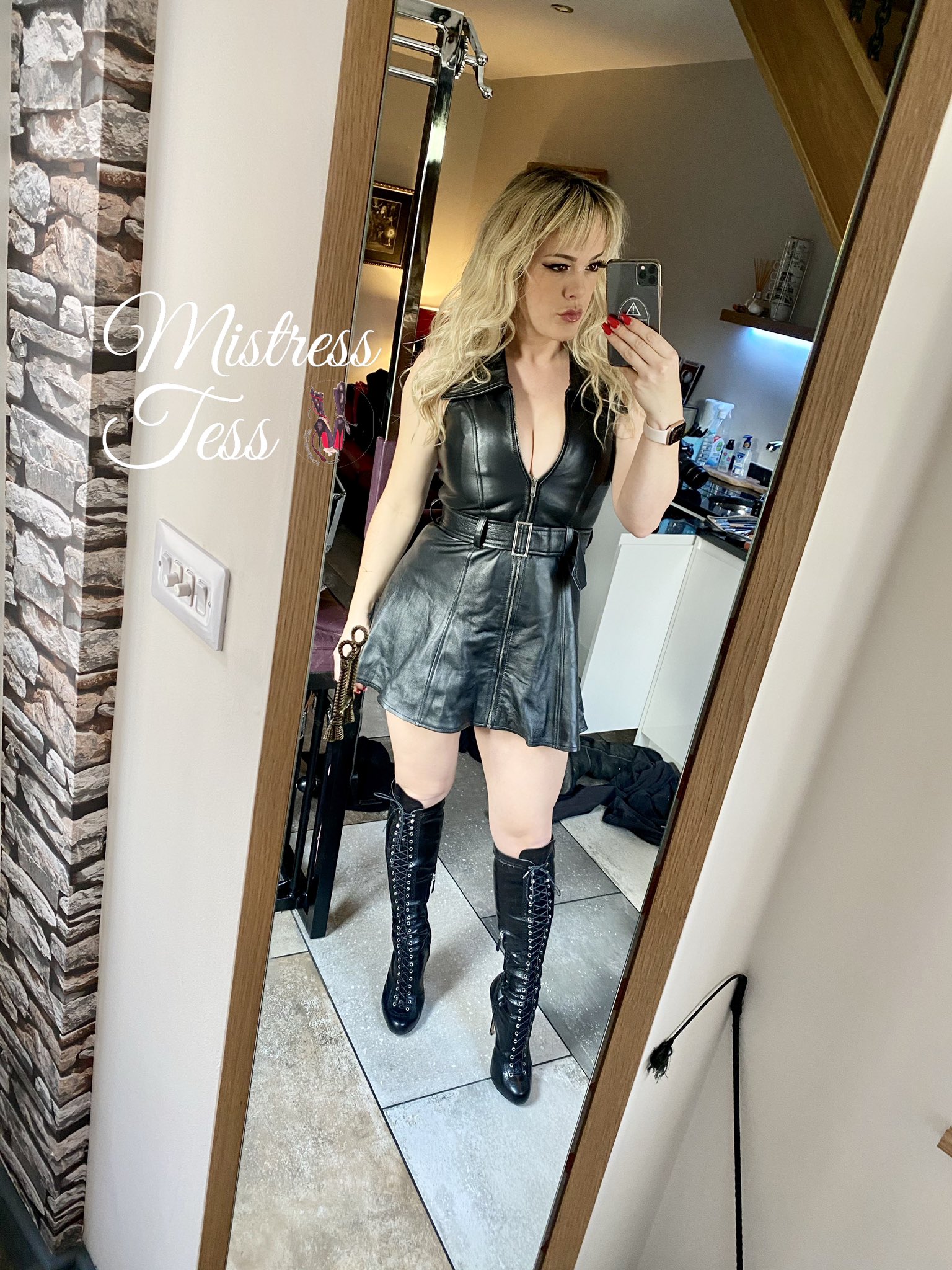 Mistress Courtney Domme Addiction Daily Fix Wednesday November 18th 2020 Domme Addiction 2205
