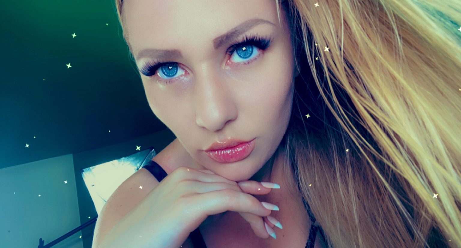 Goddess Aura - The Aura Effect - Domme Addiction